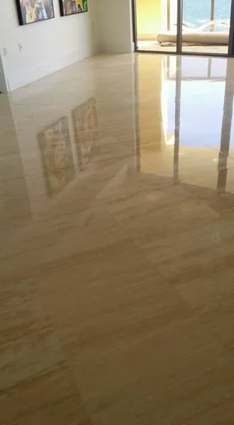 Polished travertine tile